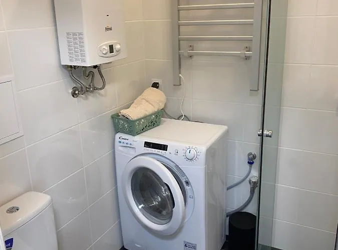 Platform Apartment *